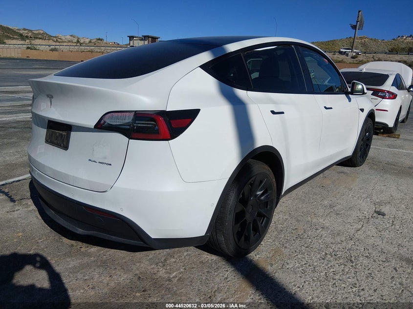 2021 Tesla Model Y Long Range Dual Motor All-Wheel Drive