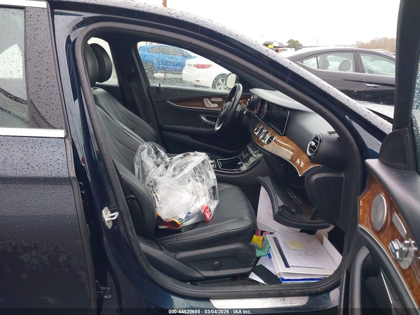 2017 Mercedes-Benz E 300