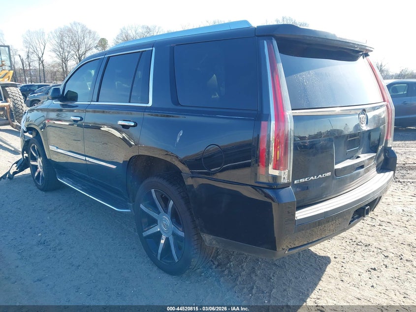 Vin: 1gys3bkj8fr168615, lot: 45017576, cadillac escalade luxury 20153