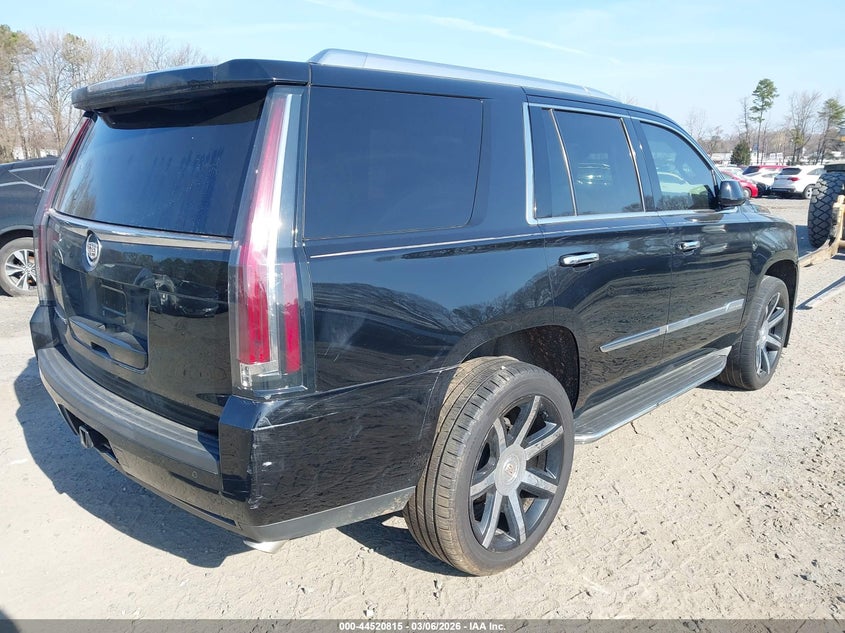 Vin: 1gys3bkj8fr168615, lot: 45017576, cadillac escalade luxury 20154