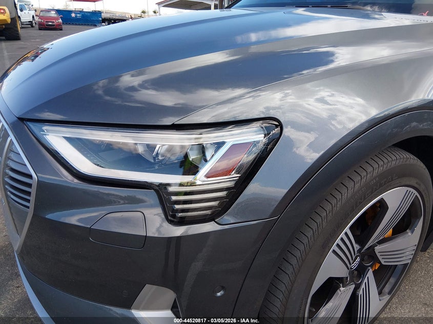 2019 Audi E-Tron Premium Plus VIN: WA1VAAGE3KB008377 Lot: 44520817