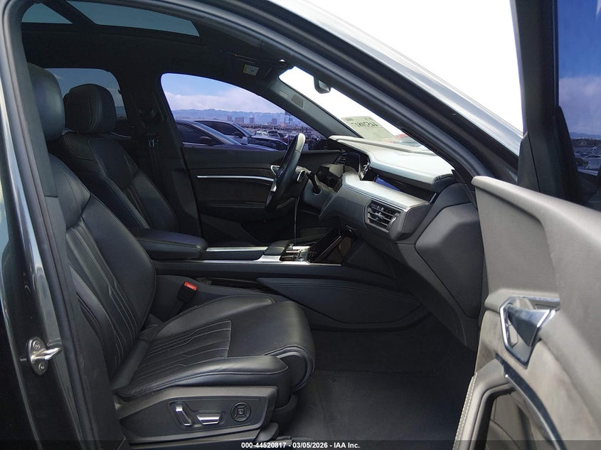 2019 Audi E-Tron Premium Plus