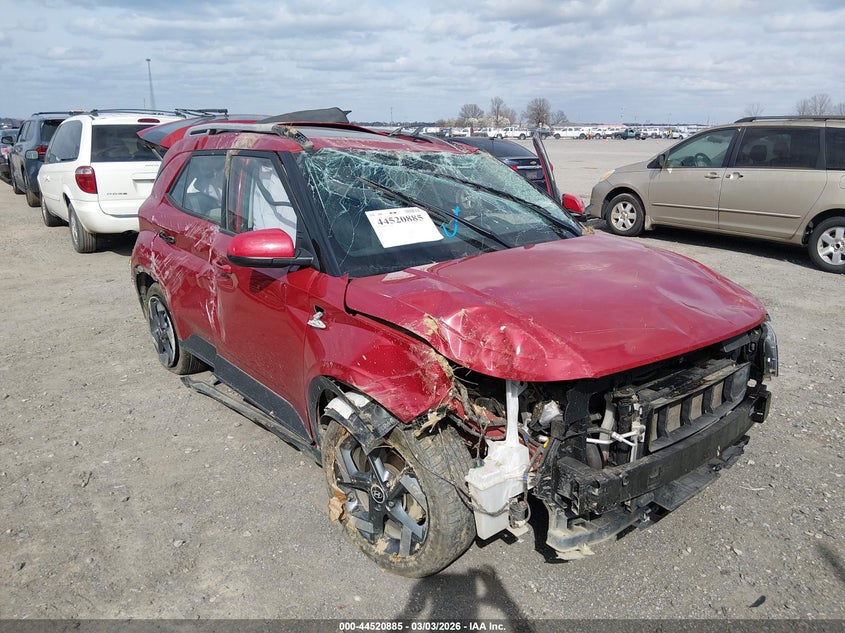 2022 Hyundai Venue Sel VIN: KMHRC8A3XNU183702 Lot: 44520885