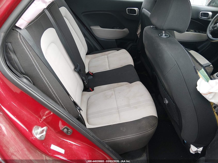 2022 Hyundai Venue Sel VIN: KMHRC8A3XNU183702 Lot: 44520885