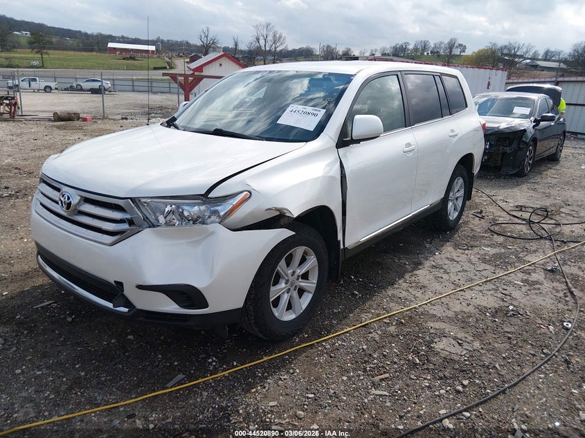 Vin: 5tdzk3eh6cs058228, lot: 45017651, toyota highlander base v6 20122