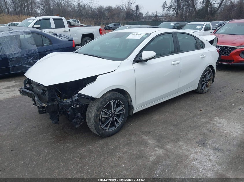 VIN 3KPF24AD1RE735524 2024 KIA FORTE LXS