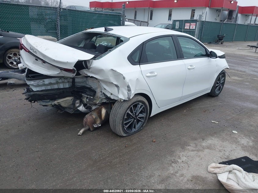 VIN 3KPF24AD1RE735524 2024 KIA FORTE LXS