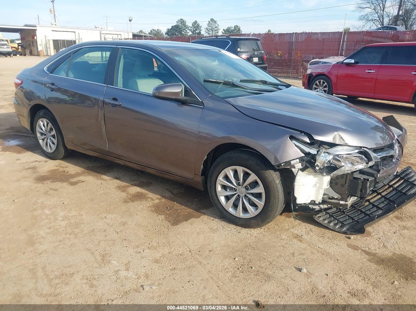 2016 Toyota Camry Le