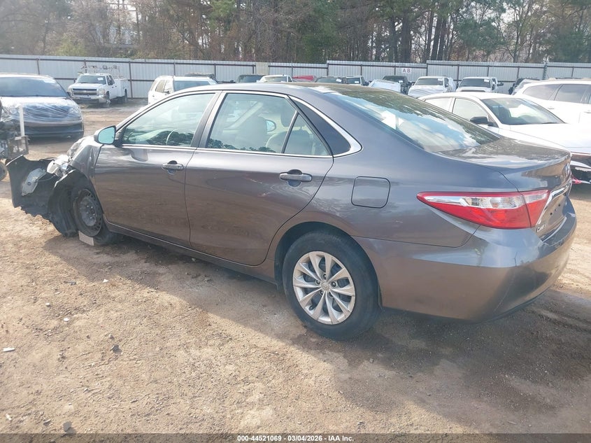 2016 Toyota Camry Le