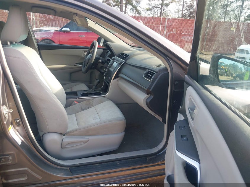 2016 Toyota Camry Le