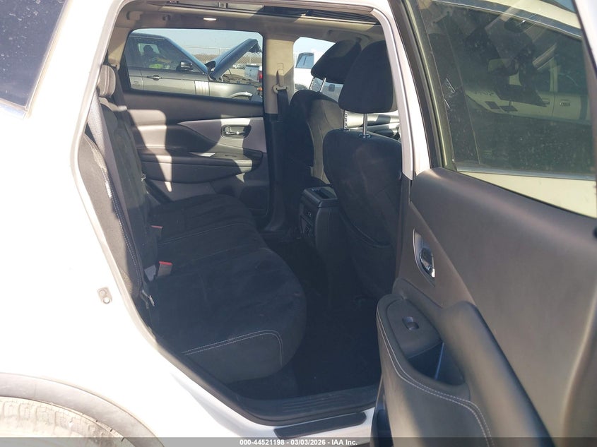 2019 NISSAN MURANO auction photo 8