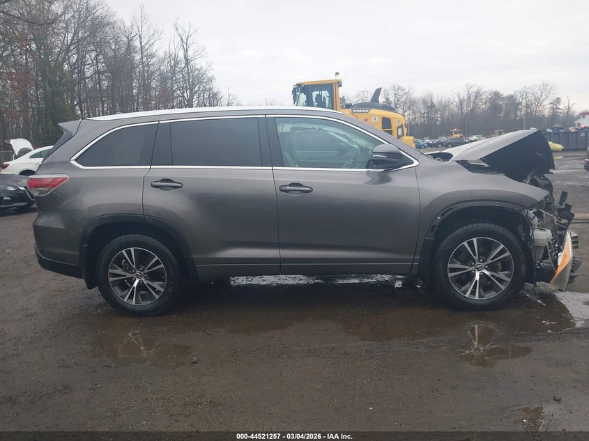 2016 Toyota Highlander Xle V6 VIN: 5TDJKRFH1GS233991 Lot: 44521257