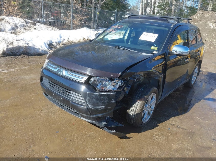 2014 Mitsubishi Outlander Se