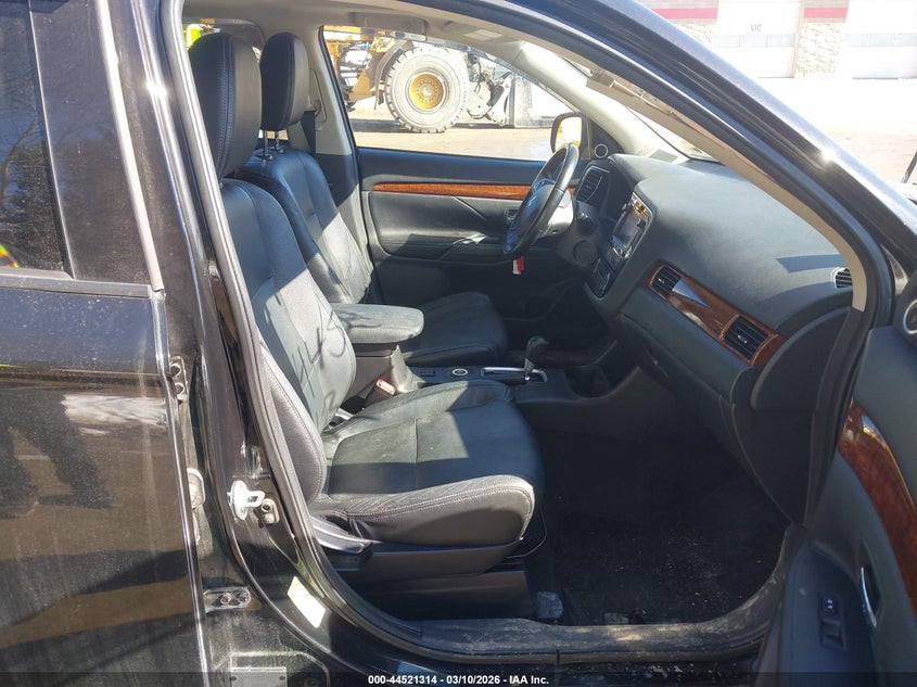 2014 Mitsubishi Outlander Se