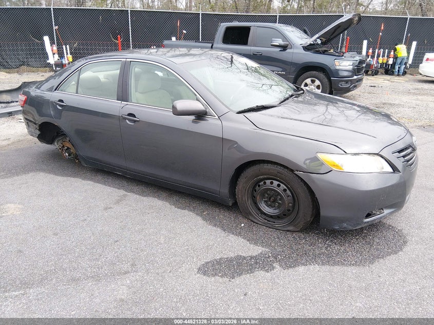2009 TOYOTA CAMRY LE
