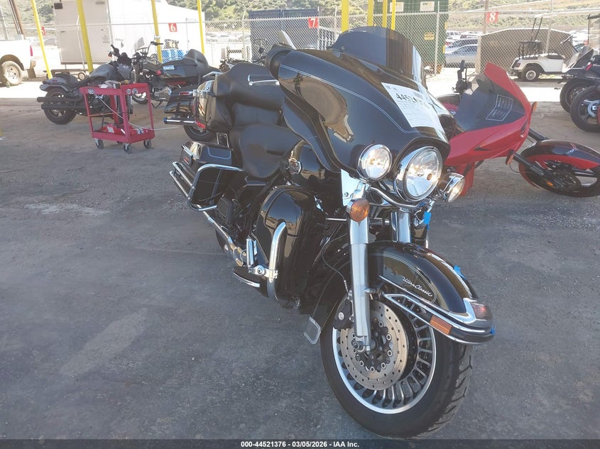 1HD1FC436AB609381 2010 Harley-Davidson Flhtcu auction photo 1