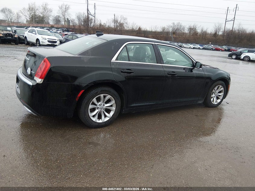 2015 Chrysler 300 Limited