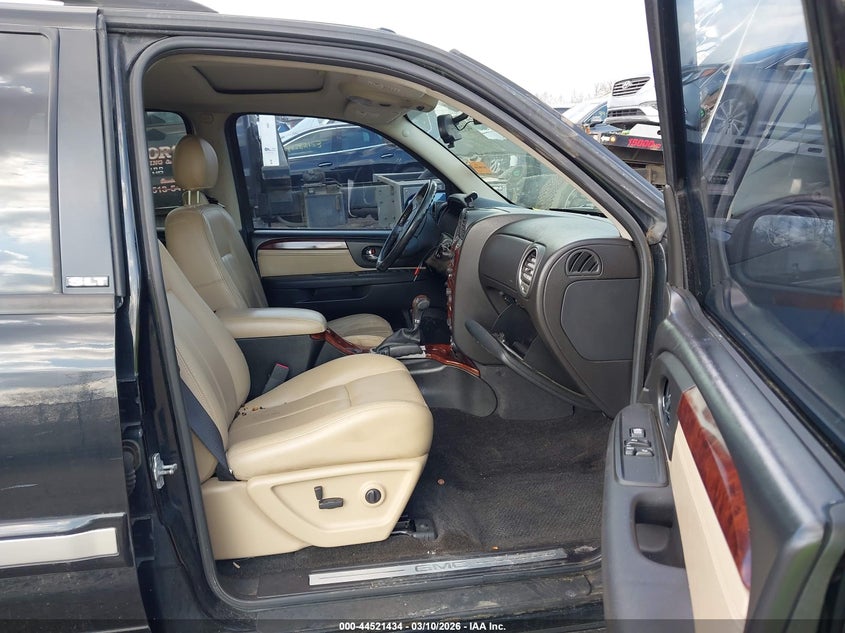 2005 GMC Envoy Slt
