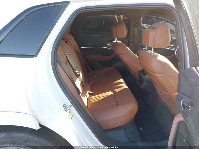 2024 Audi Q8 E-Tron Prestige Quattro VIN: WA16AAGE3RB052216 Lot: 44521561