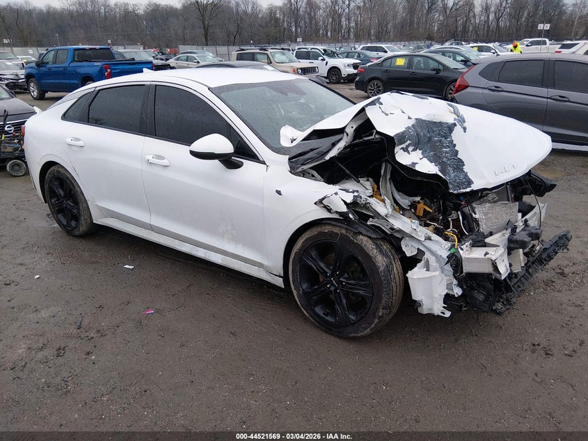 2022 Kia K5 Lxs