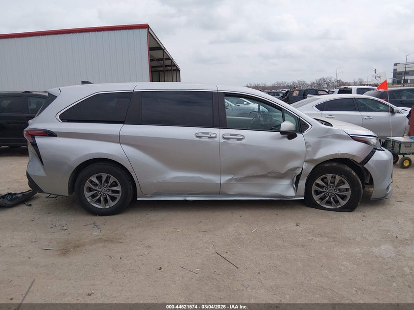 2022 Toyota Sienna Le VIN: 5TDKRKEC9NS104259 Lot: 44521574