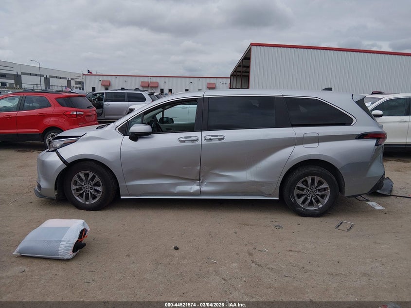 2022 Toyota Sienna Le VIN: 5TDKRKEC9NS104259 Lot: 44521574