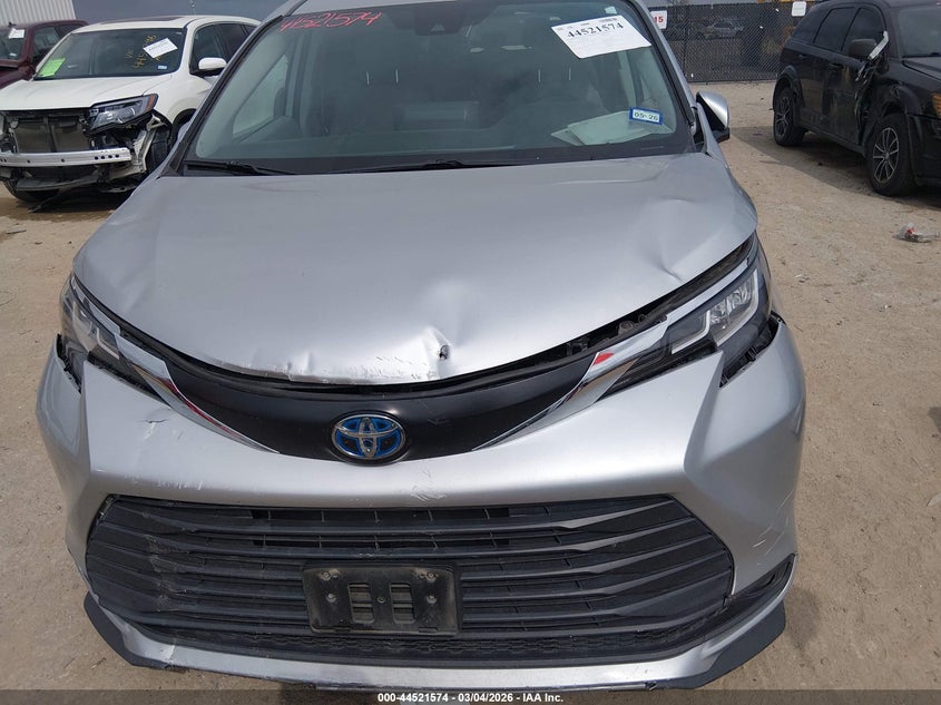 2022 Toyota Sienna Le VIN: 5TDKRKEC9NS104259 Lot: 44521574