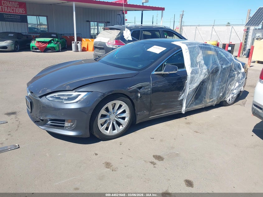 Vin: 5yjsa1e22jf275460, lot: 45018406, tesla model s 100d/75d/p100d 20182