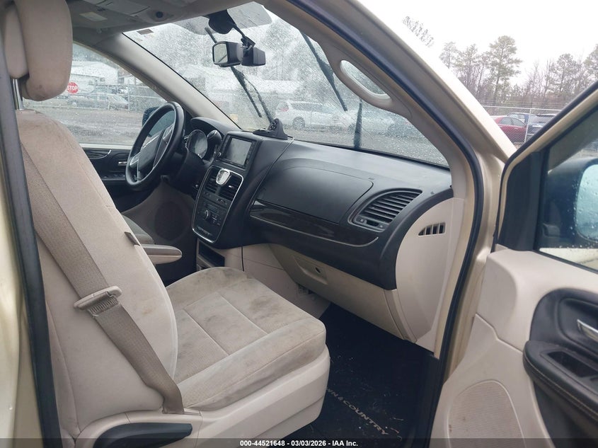 2011 Chrysler Town & Country Touring