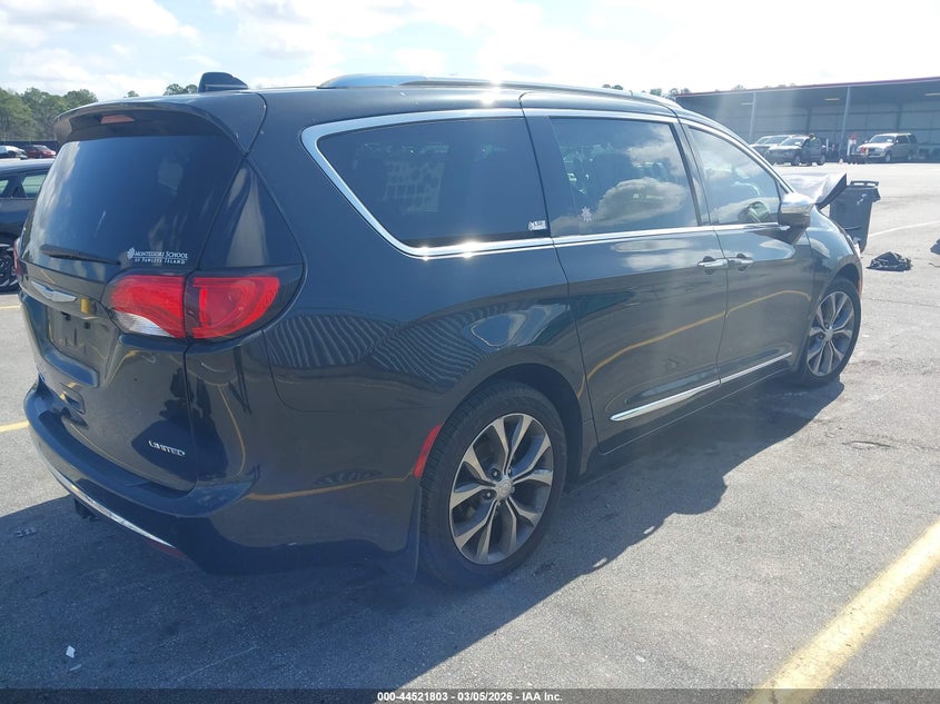 Vin: 2c4rc1gg3hr665080, lot: 45018564, chrysler pacifica limited 20174