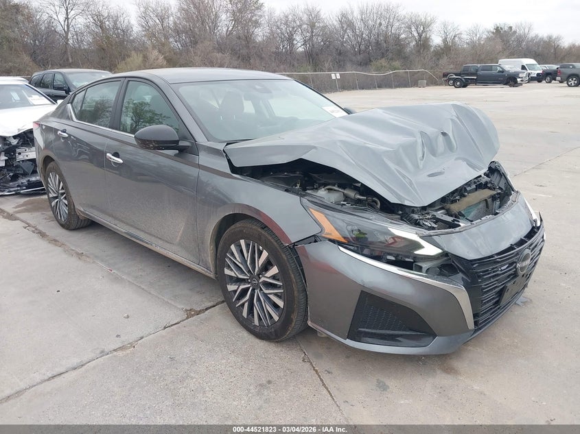 2025 Nissan Altima Sv Fwd