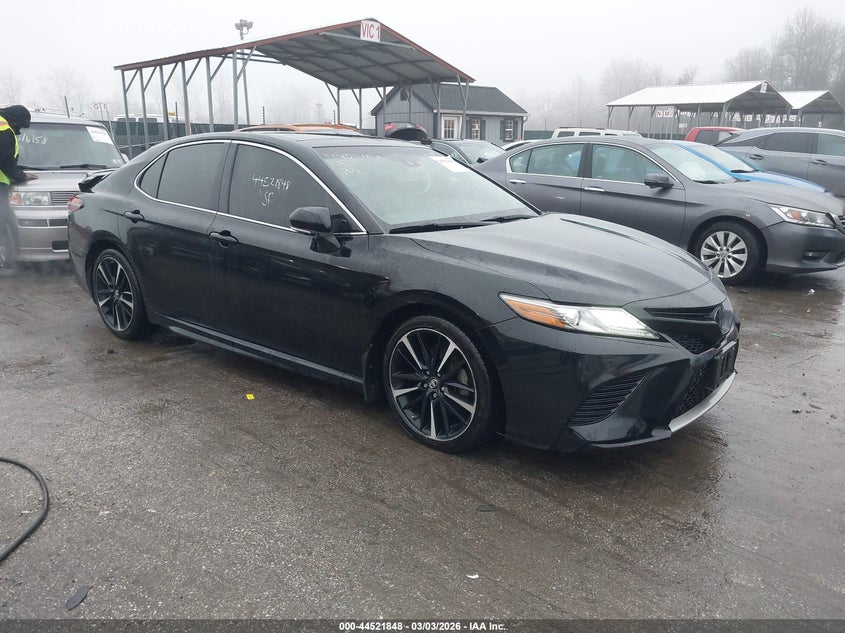 2018 Toyota Camry Xle V6/Xse V6