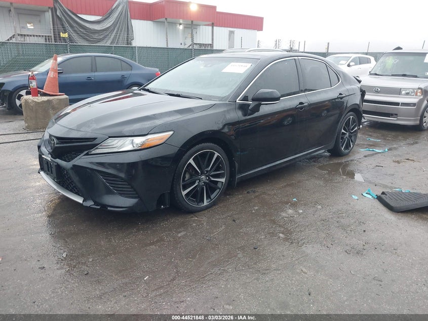 2018 Toyota Camry Xle V6/Xse V6