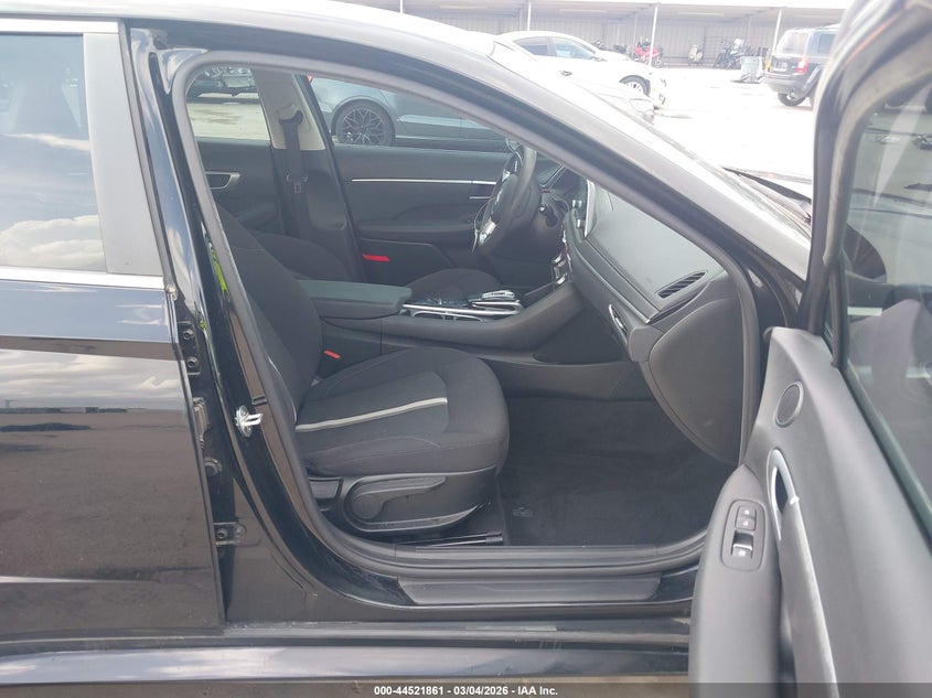 2022 Hyundai Sonata Sel