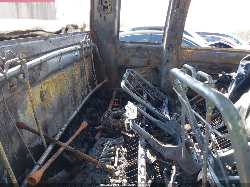 1997 GMC Sierra 1500 Sl Wideside VIN: 1GTEK19RXVE500541 Lot: 44521931