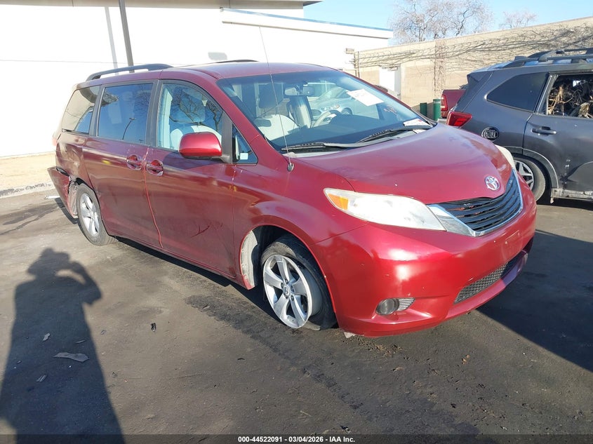 2011 Toyota Sienna Le V6