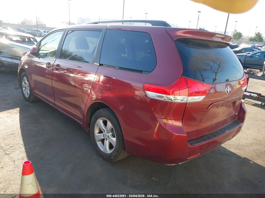 2011 Toyota Sienna Le V6