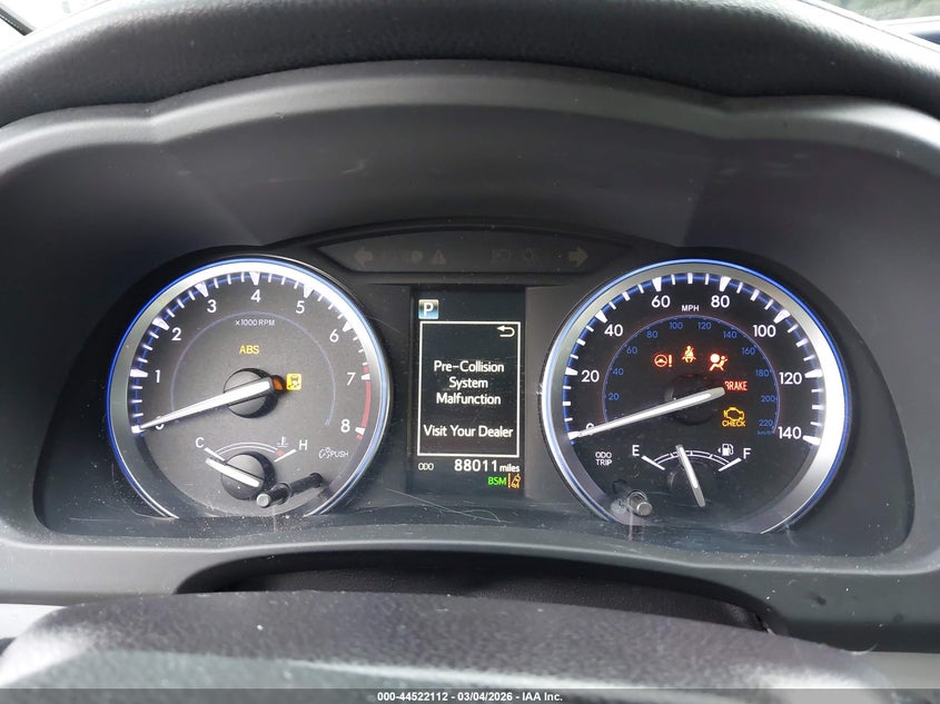 VIN 5TDJZRFH1JS534568 2018 TOYOTA HIGHLANDER XLE
