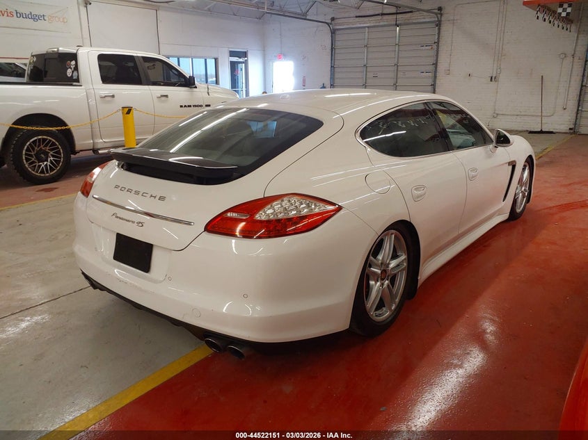 2011 Porsche Panamera 4S