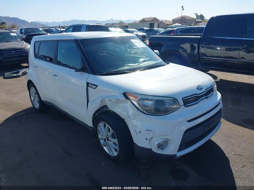 2018 Kia Soul +