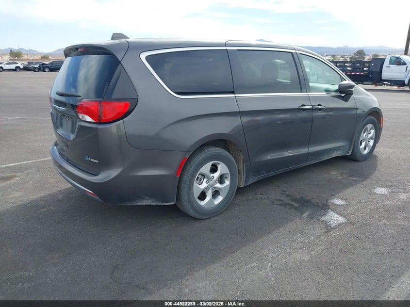 2017 Chrysler Pacifica Hybrid Touring Plus