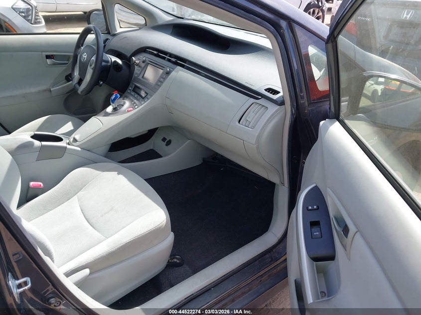 2013 Toyota Prius Two