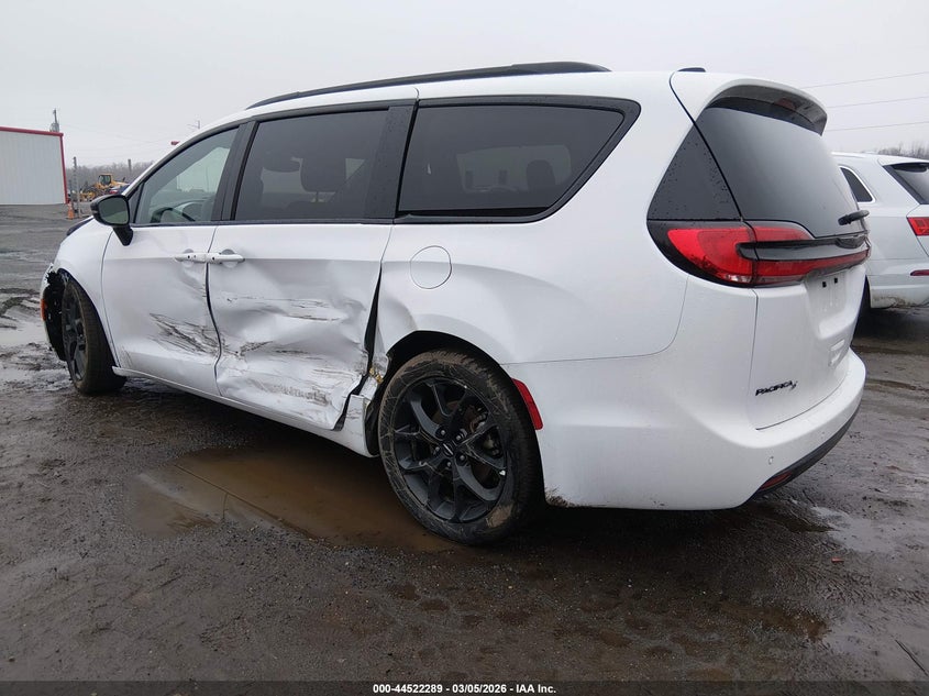 2025 Chrysler Pacifica Limited