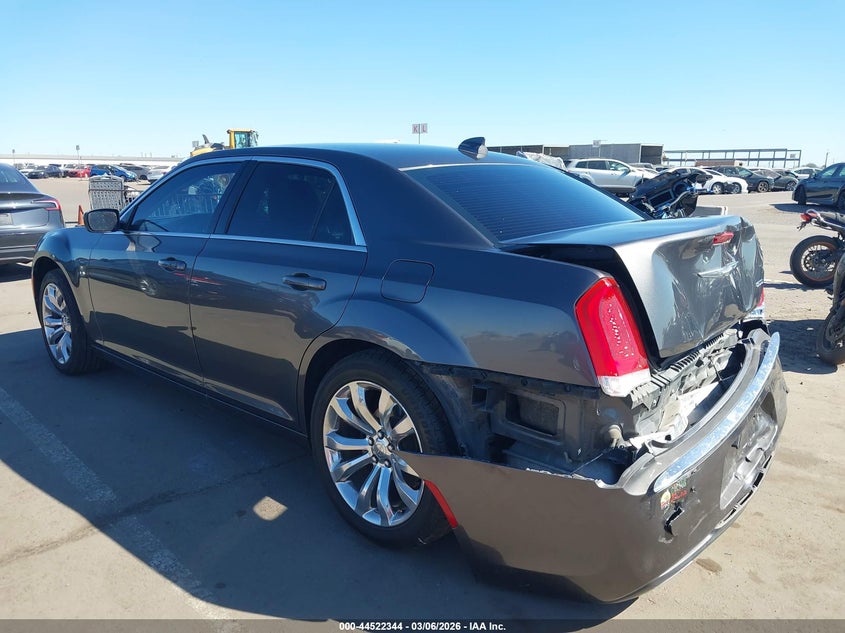 Vin: 2c3ccaag5hh593761, lot: 45019105, chrysler 300 limited 20173