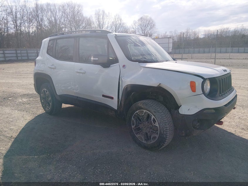 2017 Jeep Renegade Trailhawk 4X4