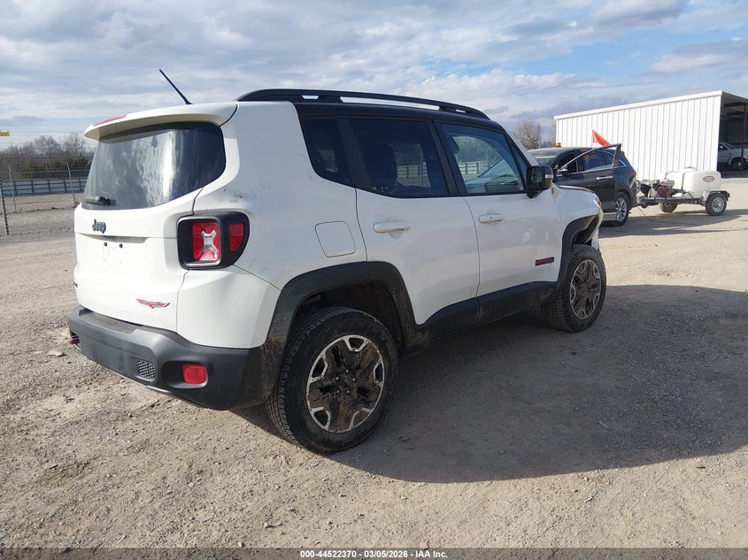 2017 Jeep Renegade Trailhawk 4X4