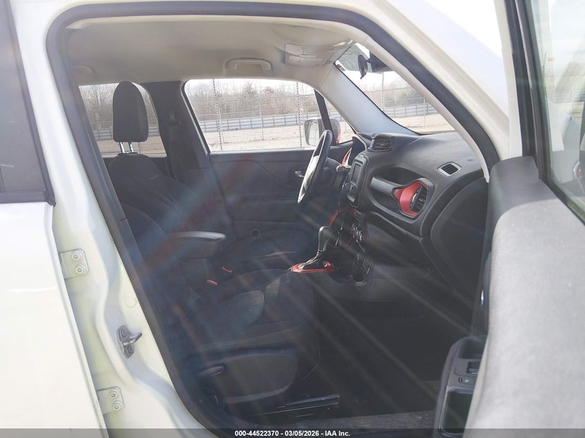 2017 Jeep Renegade Trailhawk 4X4