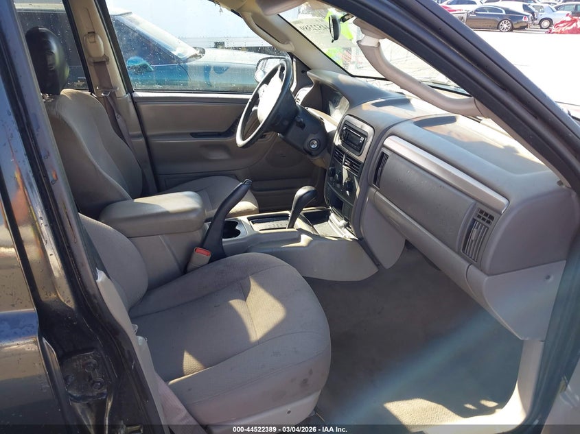 2004 Jeep Grand Cherokee Laredo