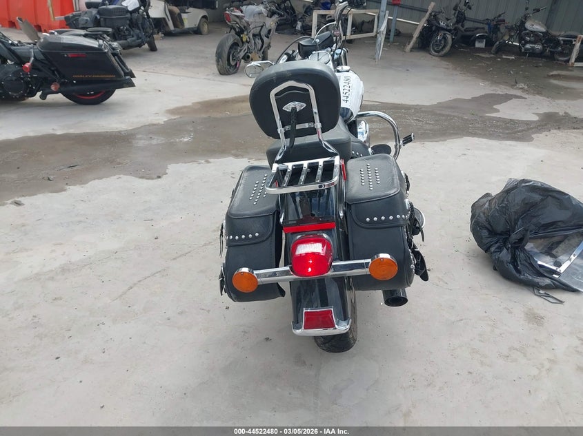2011 Harley-Davidson Flstc VIN: 1HD1BW510BB046310 Lot: 44522480
