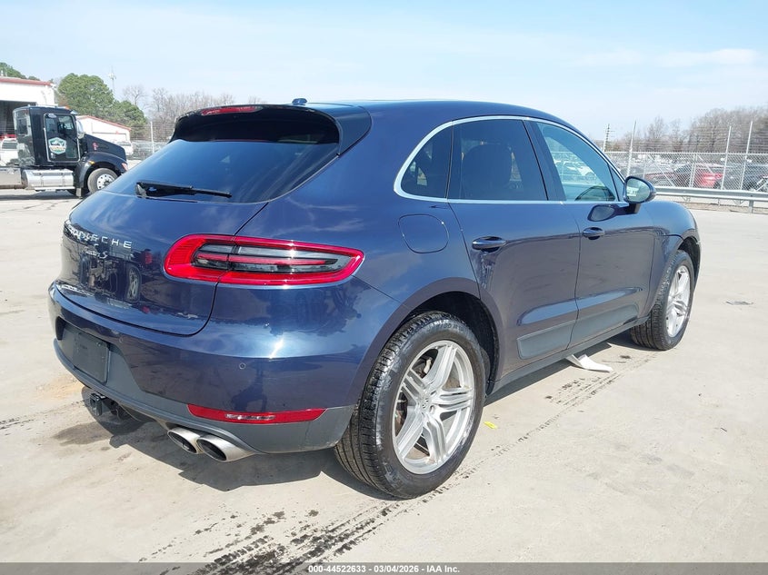 2015 Porsche Macan S